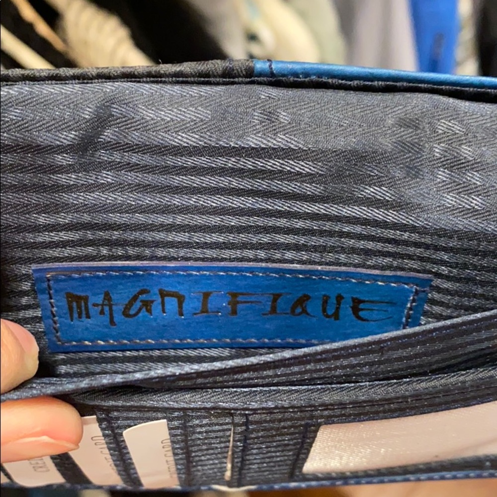 wallet - Picture 4 of 4